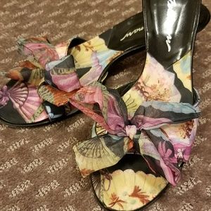 Floral kitten heels